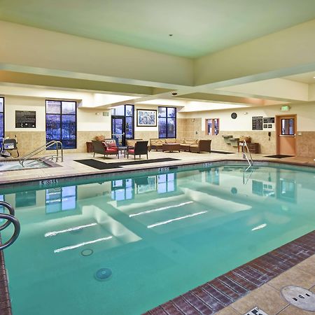 Hampton Inn & Suites Folsom Ngoại thất bức ảnh