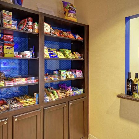 Hampton Inn & Suites Folsom Ngoại thất bức ảnh