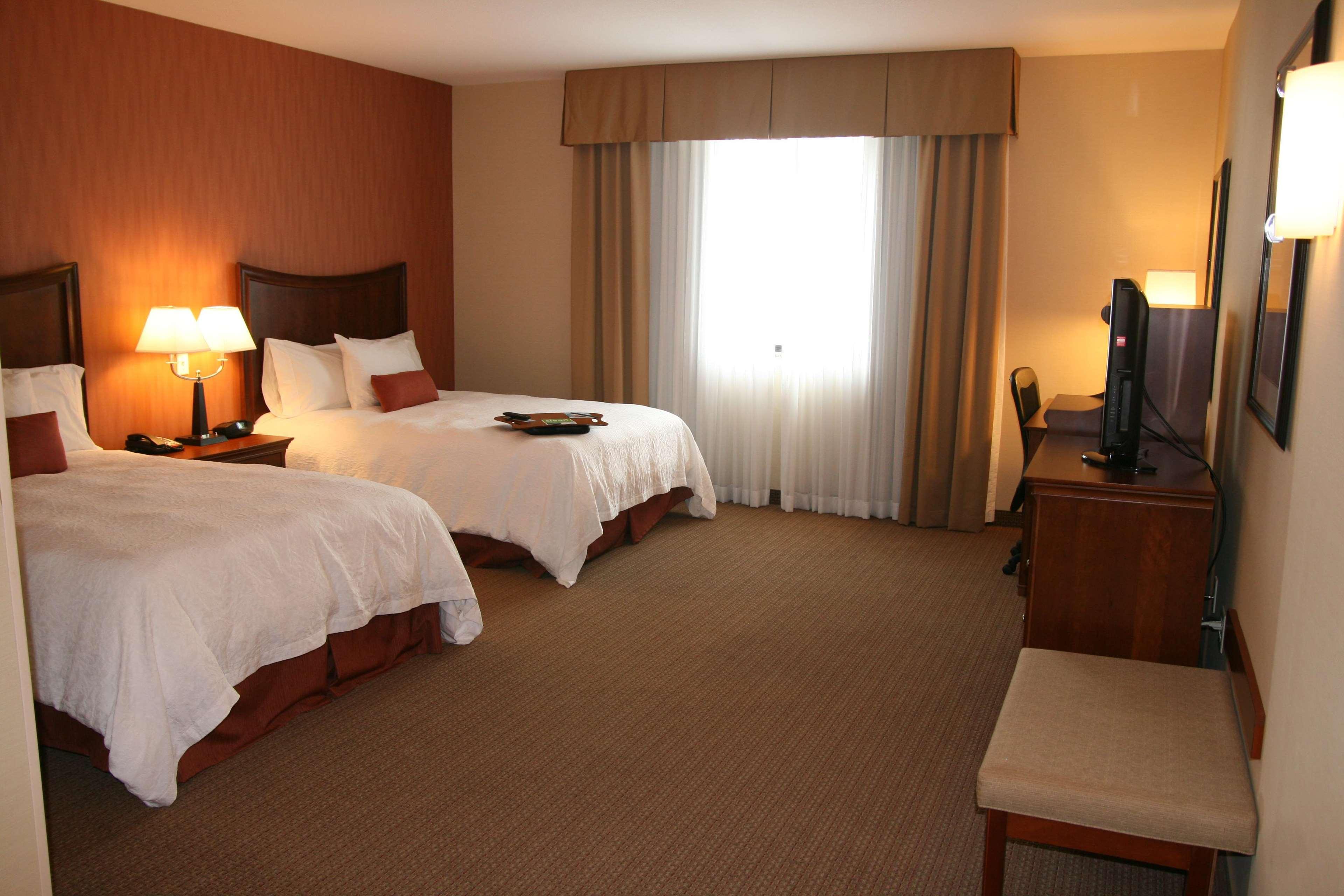 Hampton Inn & Suites Folsom Ngoại thất bức ảnh