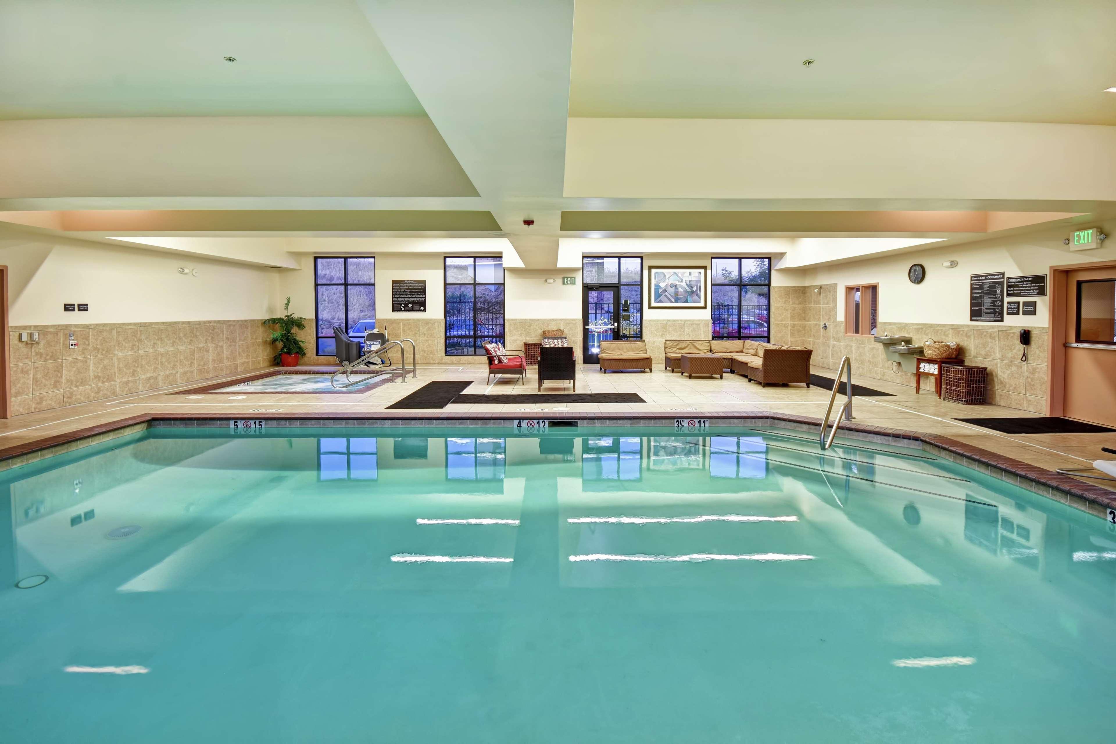 Hampton Inn & Suites Folsom Ngoại thất bức ảnh