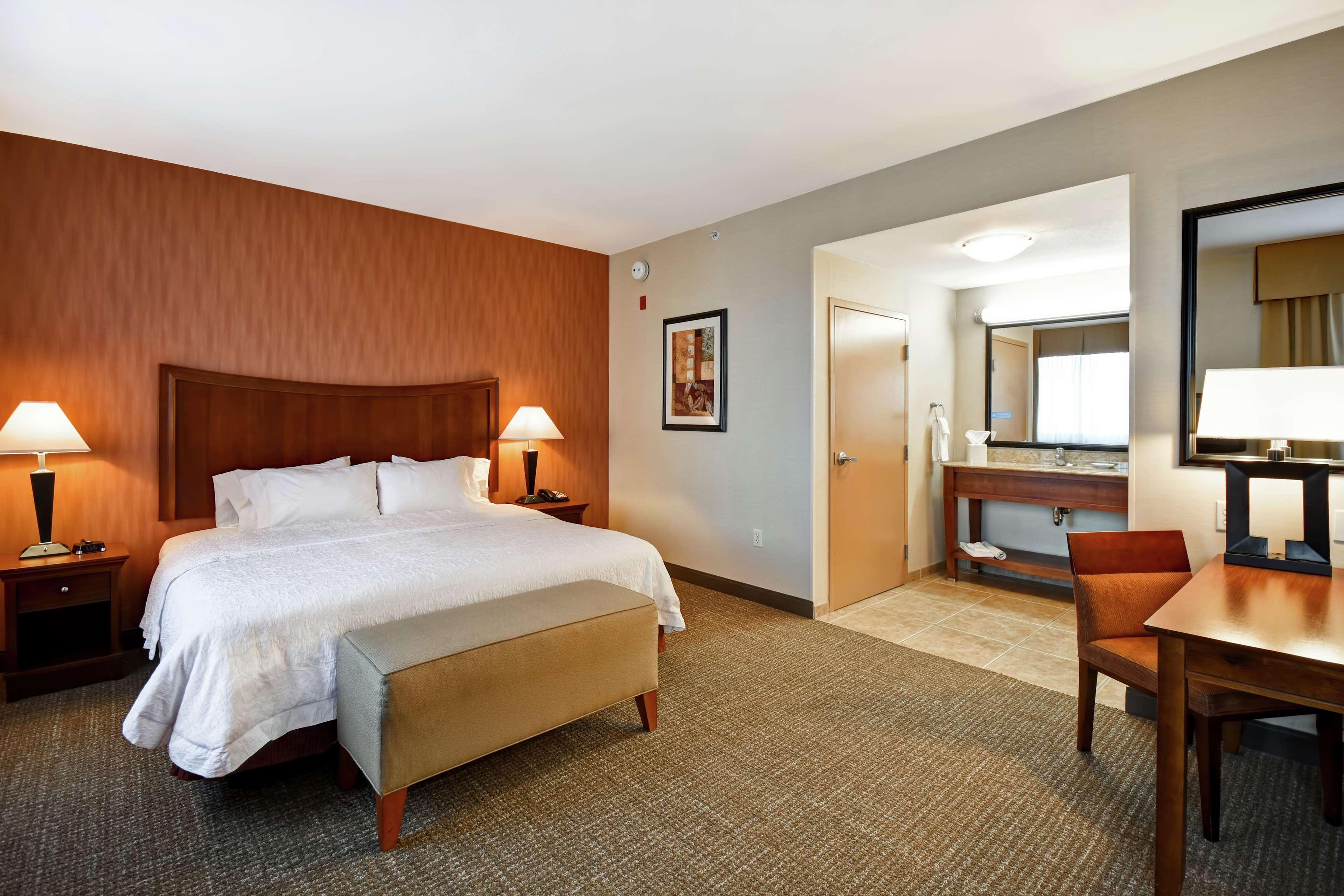 Hampton Inn & Suites Folsom Ngoại thất bức ảnh