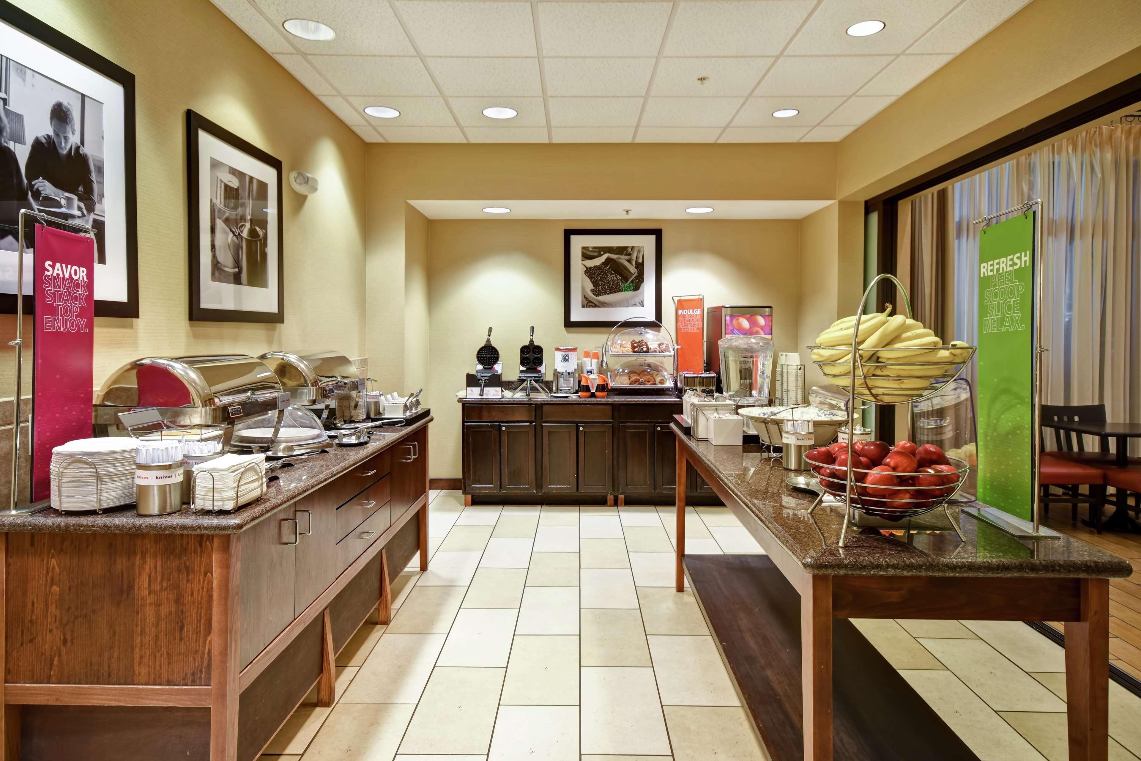 Hampton Inn & Suites Folsom Ngoại thất bức ảnh