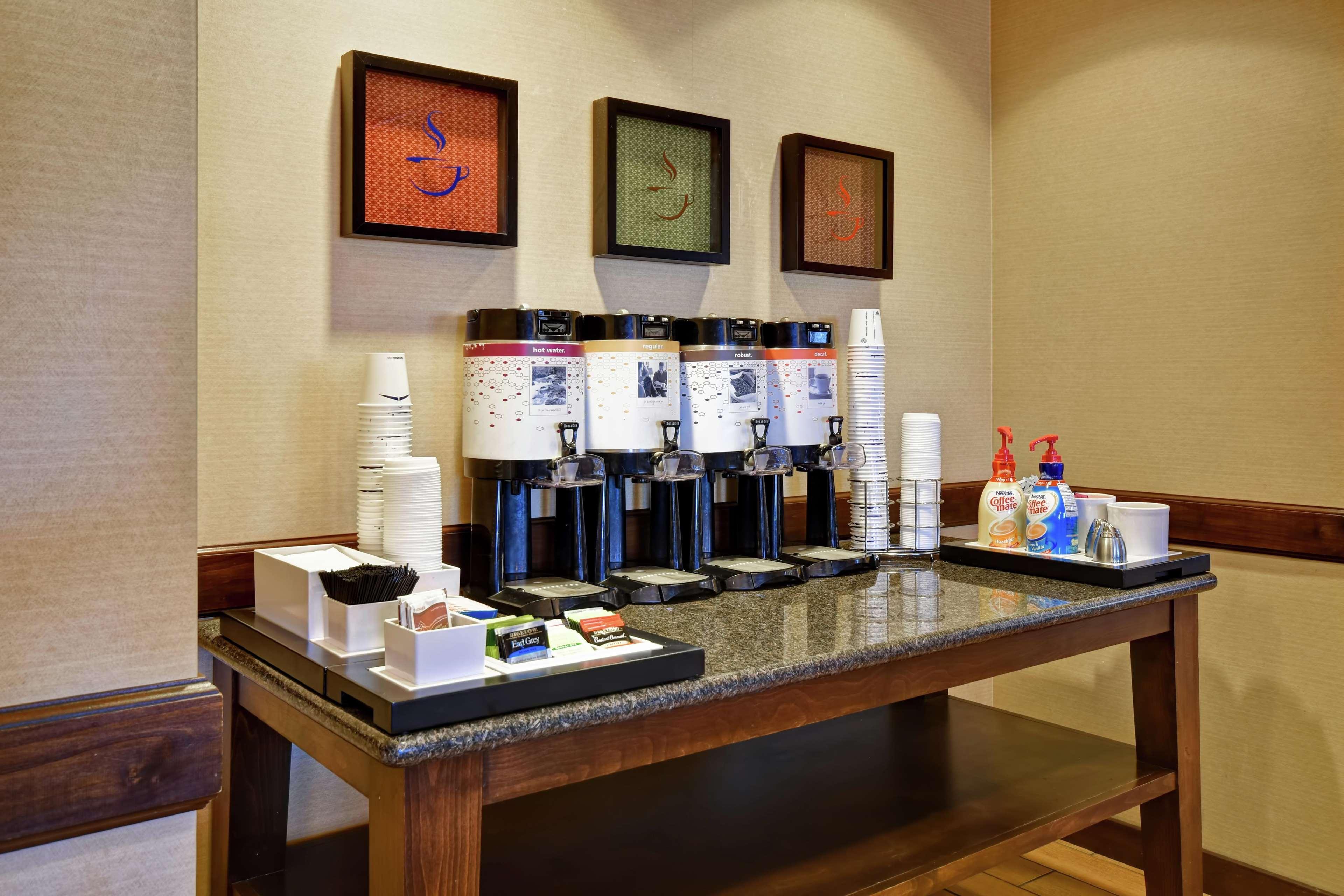 Hampton Inn & Suites Folsom Ngoại thất bức ảnh