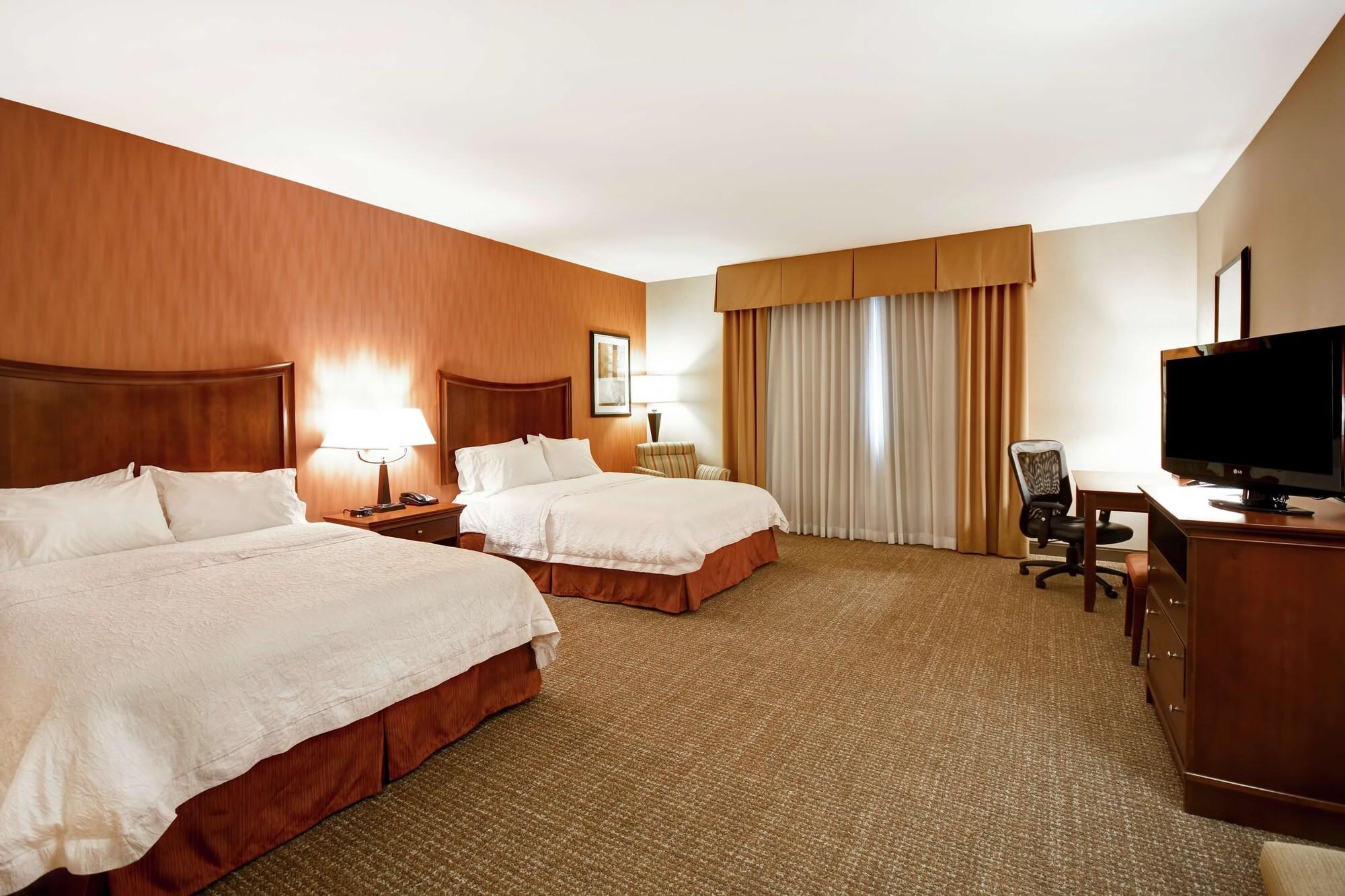 Hampton Inn & Suites Folsom Ngoại thất bức ảnh